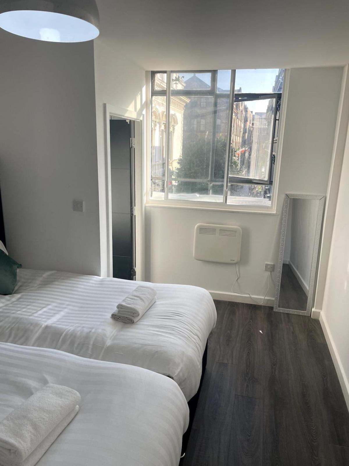 Sevenstay Bold 9 * Liverpool